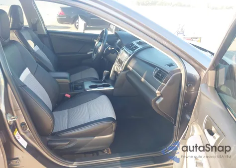 2014 Toyota Camry Se z USA, uszkodzony, nr VIN 4T1BF1FK6EU337306